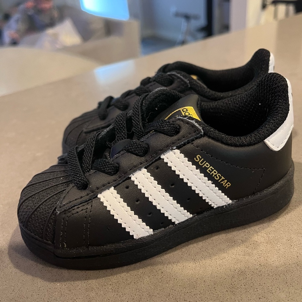 Black Toddler Superstar Adidas- like new (worn once)